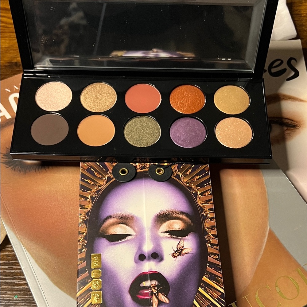 Pat McGrath Luxe Eyeshadow Palette - Gold, Purple, Orange